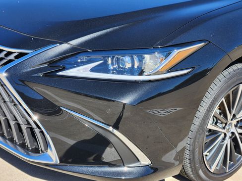 New 2025 Lexus ES 350 w/ Premium Package image 5