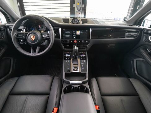 New 2026 Porsche Macan Turbo AWD/4WD image 15