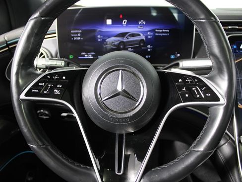Used 2023 Mercedes-Benz EQS 450+ SUV image 16