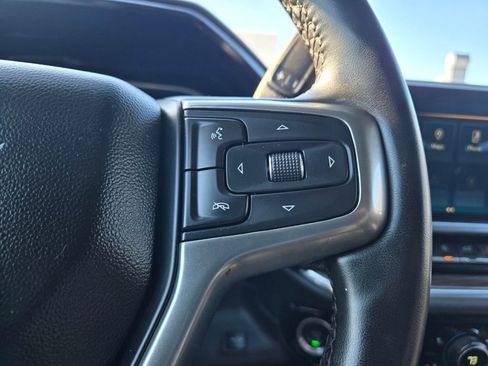 Used 2023 Chevrolet Silverado 1500 LT image 16