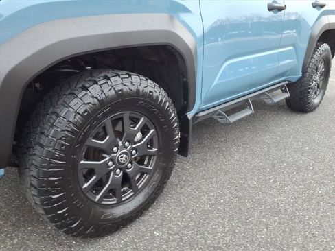 Used 2025 Toyota 4Runner SR5 image 9