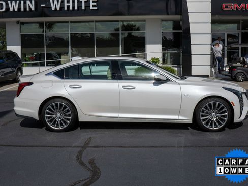 Used 2025 Cadillac CT5 Premium Luxury image 2