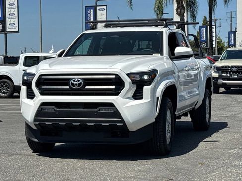 Used 2024 Toyota Tacoma SR5 RWD image 5