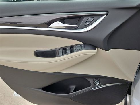 Used 2018 Buick Enclave Essence w/ Trailering Package image 13