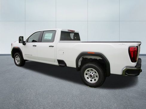 New 2026 GMC Sierra 2500 Pro image 3
