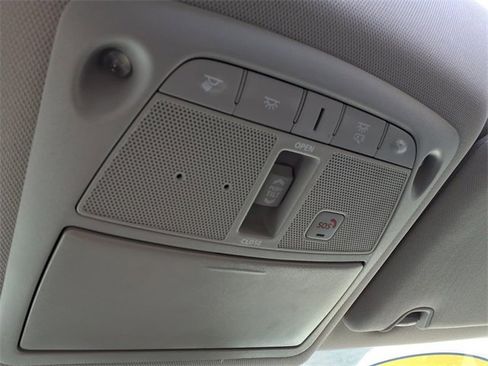 Used 2020 Nissan Rogue SL image 21