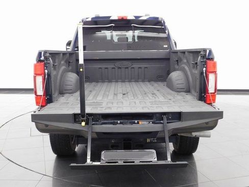 Used 2022 Ford F350 King Ranch w/ FX4 Off-Road Package image 18