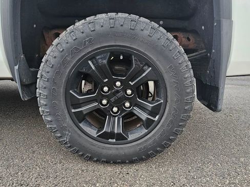 Used 2018 GMC Sierra 1500 SLT w/ All Terrain X Package AWD/4WD image 14