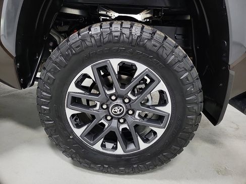 Certified 2025 Toyota Tundra Limited w/ Power Package image 8