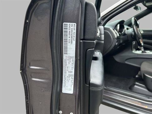 Certified 2021 Jeep Grand Cherokee Laredo image 32