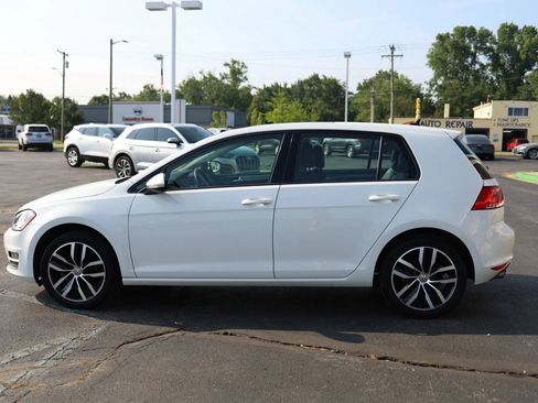 Used 2016 Volkswagen Golf SE image 8