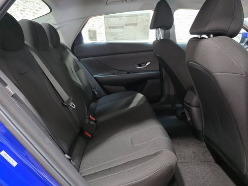 New 2026 Hyundai Elantra SE image 13