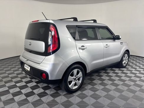 Used 2019 Kia Soul FWD image 31