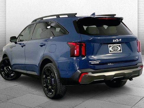 Used 2024 Kia Sorento SX image 11
