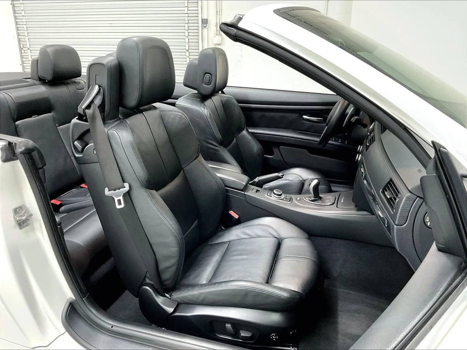 Used 2011 BMW M3 Convertible RWD image 12