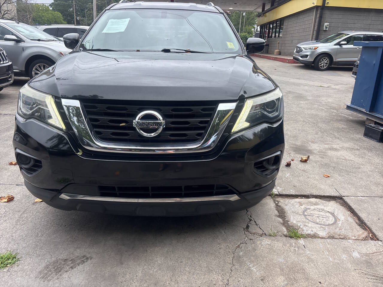 Used 2020 Nissan Pathfinder S FWD image 3