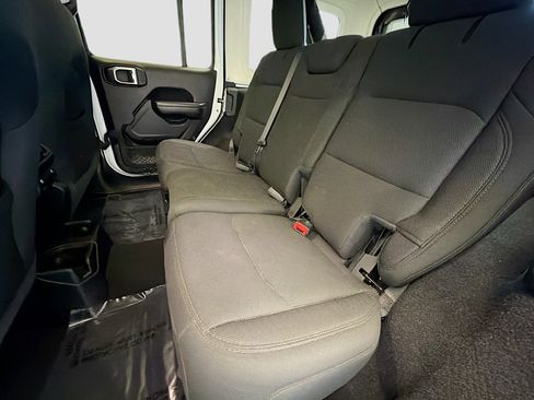 Used 2020 Jeep Wrangler Unlimited Sport S image 12