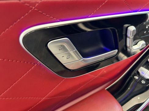 Used 2022 Mercedes-Benz S 580 4MATIC Sedan w/ AMG Line Package image 47