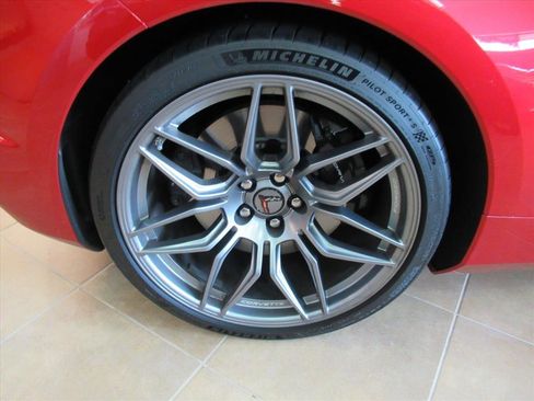 Used 2025 Chevrolet Corvette Z06 image 8