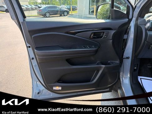 Used 2024 Honda Passport Black Edition image 27