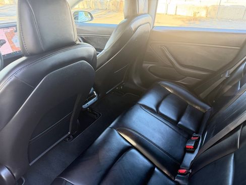 Used 2018 Tesla Model 3 RWD image 12