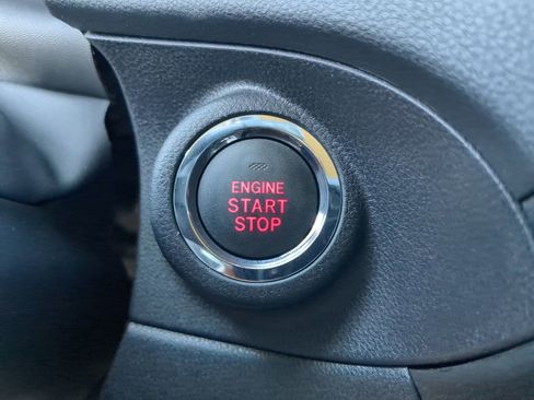 Used 2025 Subaru Ascent Premium image 29