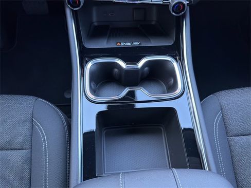 New 2026 Chevrolet Traverse LT image 16