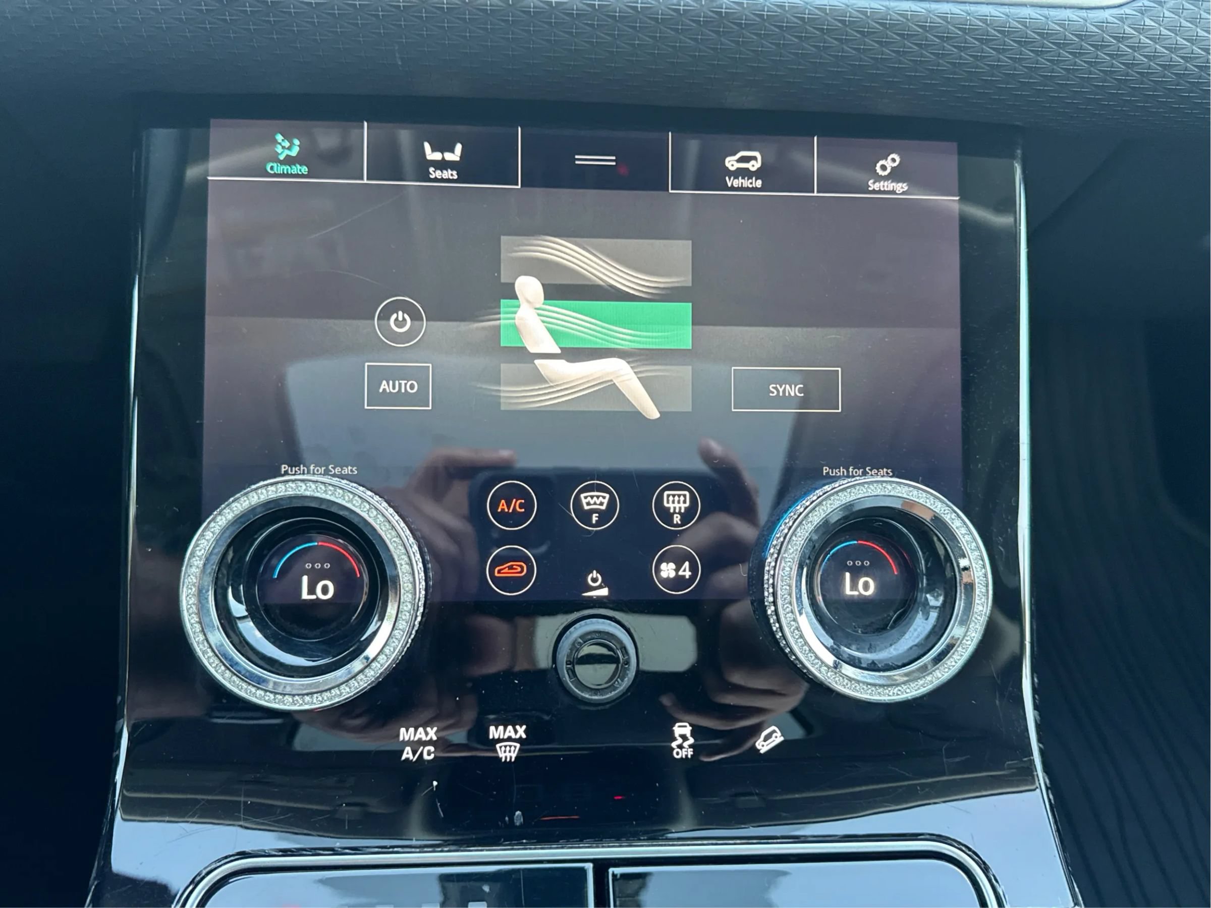 Used 2018 Land Rover Range Rover Velar S AWD/4WD image 28