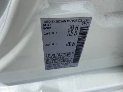 Used 2025 Nissan Altima 2.5 SV FWD image 10