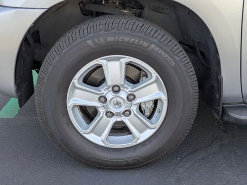 Used 2019 Toyota Sequoia SR5 image 23