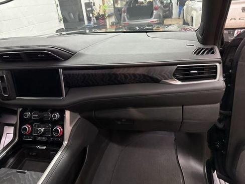 Used 2024 GMC Yukon Denali image 34