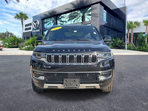 Used 2024 Jeep Wagoneer Series II w/ Flexible Seating Group image 2