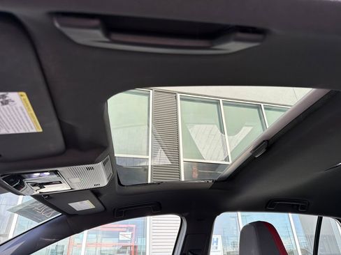 Certified 2024 Volkswagen GTI SE image 24