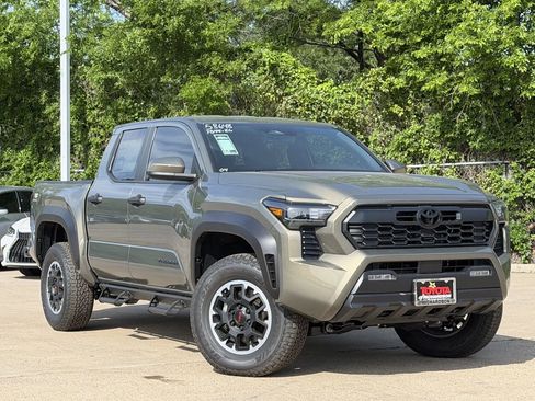 New 2026 Toyota Tacoma TRD Off-Road AWD/4WD image 2