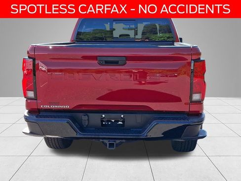 Used 2024 Chevrolet Colorado Z71 AWD/4WD image 5