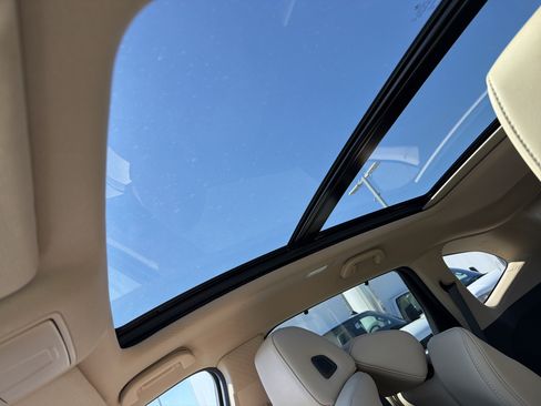 Certified 2023 Acura MDX FWD w/ Technology Package image 28