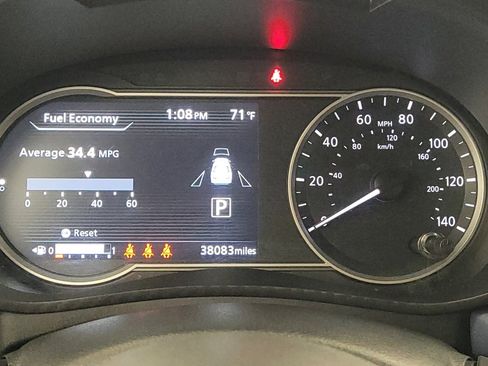 Used 2024 Nissan Versa SV FWD image 23