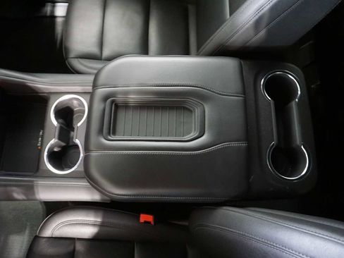 Used 2023 Chevrolet Suburban LT image 23