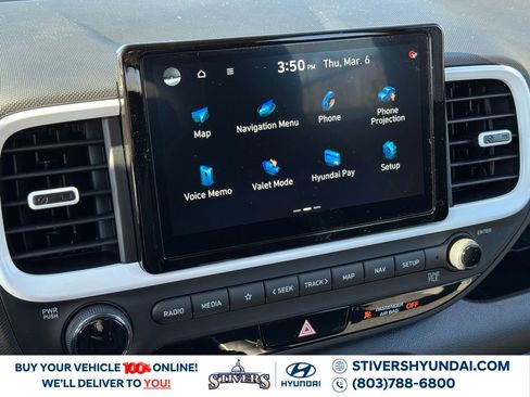 Certified 2025 Hyundai Venue Limited image 27