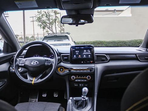 Used 2020 Hyundai Veloster Turbo R-Spec image 17