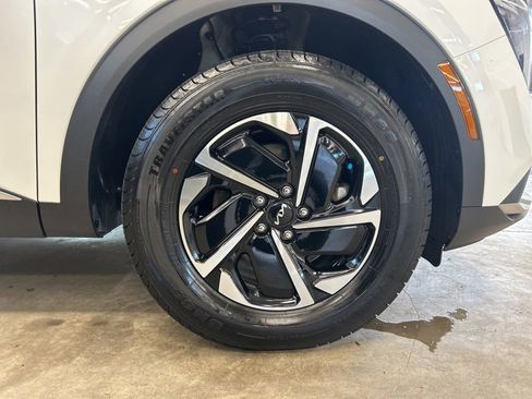 Certified 2023 Kia Sportage LX AWD/4WD image 26