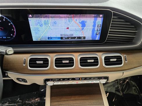 Certified 2022 Mercedes-Benz GLS 450 4MATIC image 25