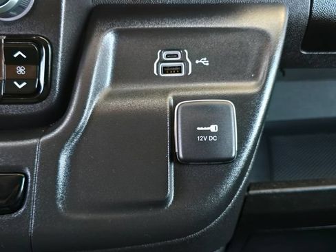Used 2025 RAM ProMaster 2500 w/ Quick Order Package 22G SLT FWD image 19