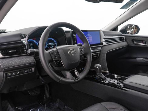 Used 2026 Toyota Camry XLE AWD/4WD image 22