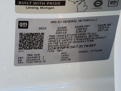 New 2026 GMC Acadia AT4 image 12