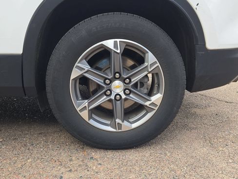 Used 2023 Chevrolet Blazer LT FWD image 19