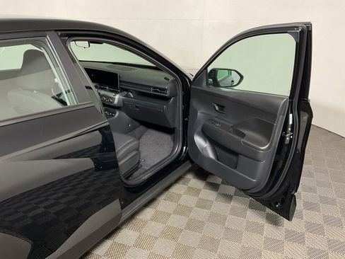 New 2026 Hyundai Kona SE image 35