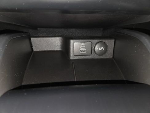 Used 2025 Ford Escape Active AWD/4WD image 27