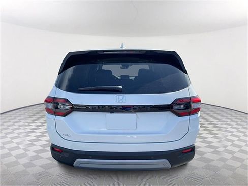 New 2025 Honda Pilot EX-L image 5