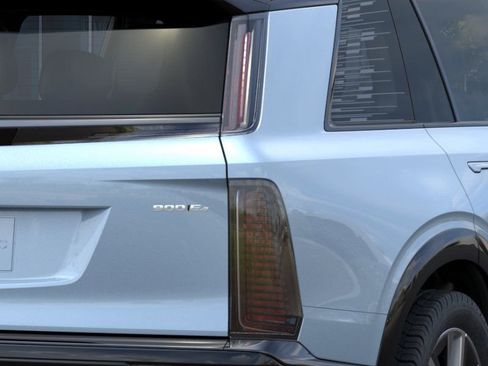 New 2026 Cadillac Vistiq Luxury AWD/4WD image 11